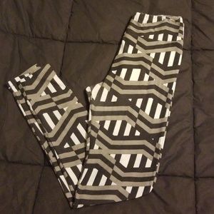 LulaRoe Leggings